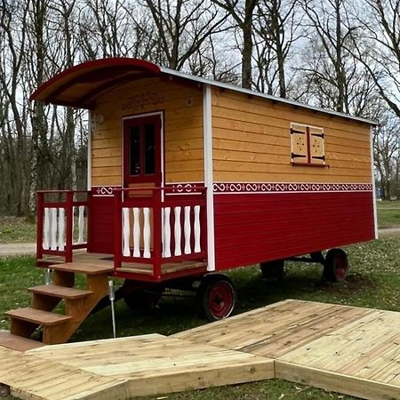 Camping De La Croix D'Arles Bourg  Bagian luar foto