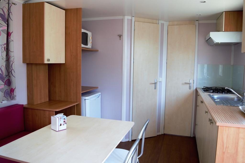 Camping De La Croix D'Arles Bourg  Bagian luar foto