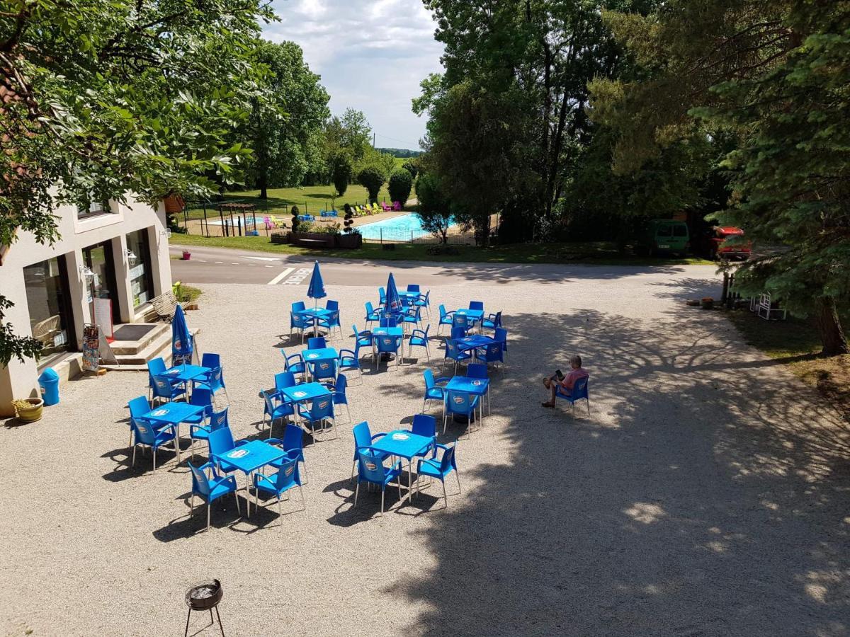 Camping De La Croix D'Arles Bourg  Bagian luar foto