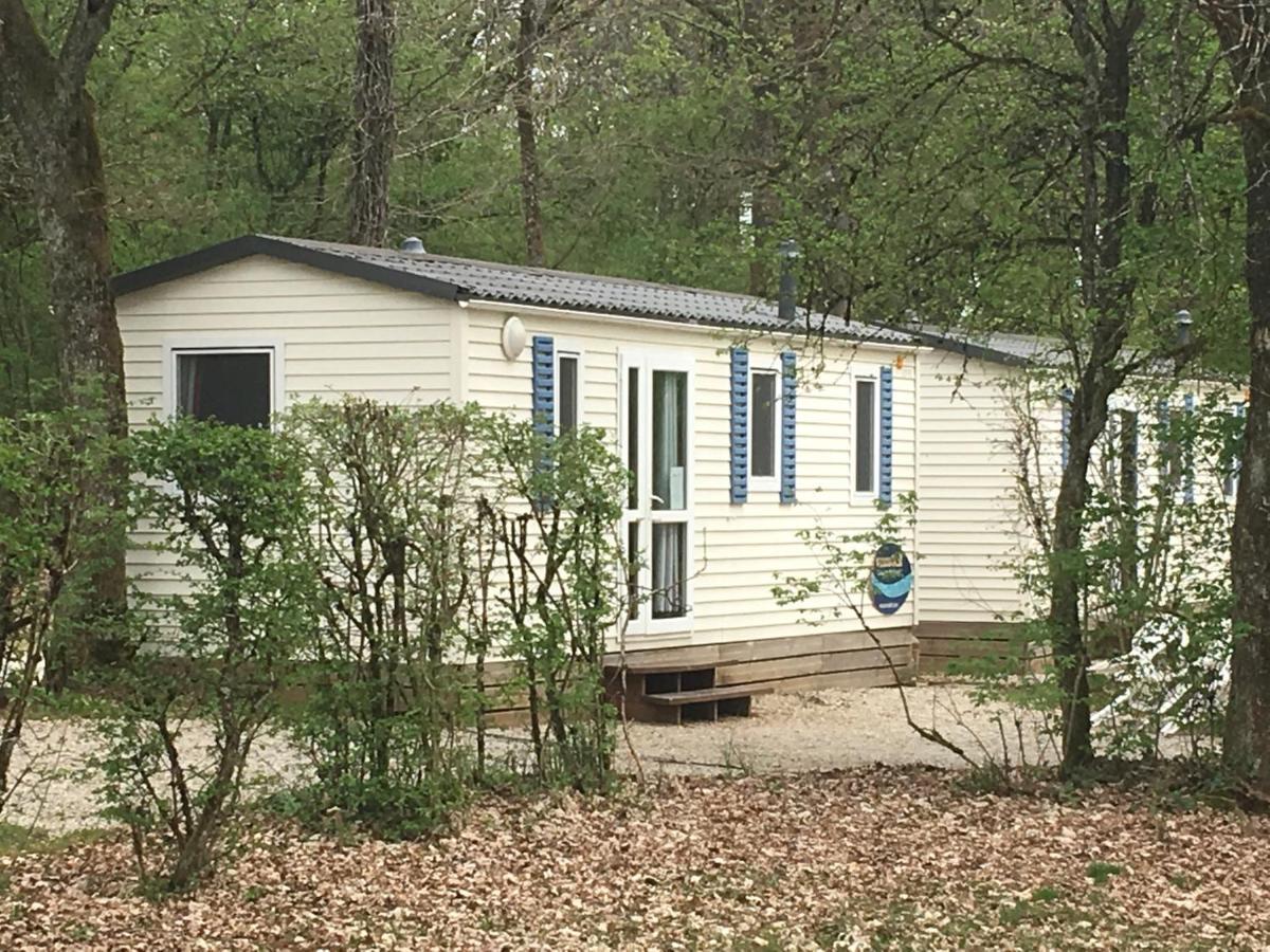 Camping De La Croix D'Arles Bourg  Bagian luar foto